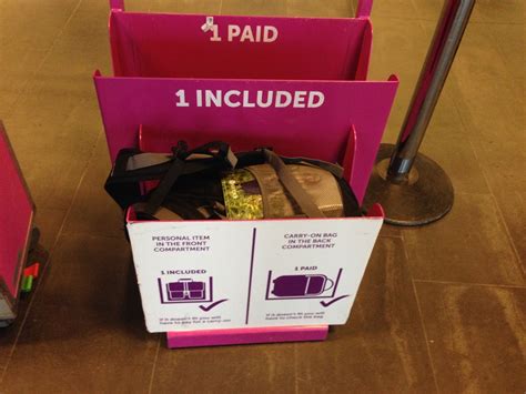 wizz air personal item.